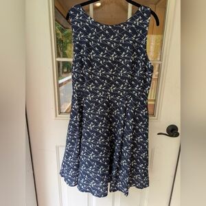 Elegant Navy and White Patterned Dress